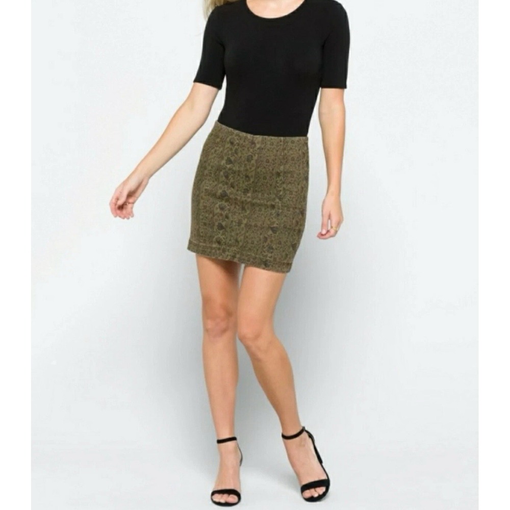 Free People Mini Skirt Size 10 Modern Femme Floral Print Denim‎ Green
